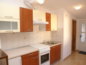 19128414-Ferienwohnung-4-Podgora-300x225-4