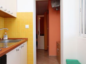 19127205-Ferienwohnung-5-Podgora-300x225-5