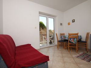 19127226-Ferienwohnung-2-Podgora-300x225-1