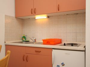 19129690-Ferienwohnung-2-Podgora-300x225-4