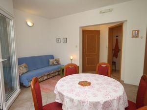 19129692-Ferienwohnung-2-Podgora-300x225-3