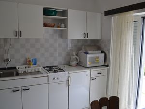 21991801-Ferienwohnung-3-Podgora-300x225-3