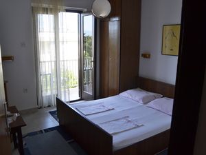 21991805-Ferienwohnung-3-Podgora-300x225-4