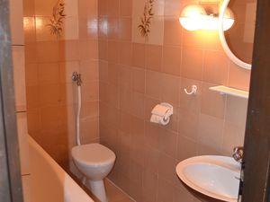 21991805-Ferienwohnung-3-Podgora-300x225-5