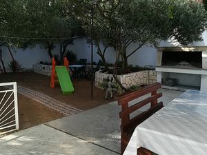 22941119-Ferienwohnung-6-Podgora-300x225-5