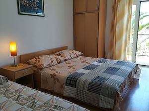 22941133-Ferienwohnung-4-Podgora-300x225-2