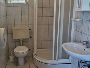 22941131-Ferienwohnung-5-Podgora-300x225-3