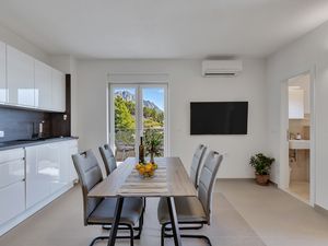 23140719-Ferienwohnung-4-Podgora-300x225-4