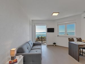 23141181-Ferienwohnung-2-Podgora-300x225-4