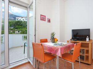 23142181-Ferienwohnung-4-Podgora-300x225-2