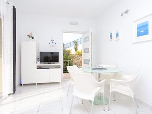 23916991-Ferienwohnung-4-Podgora-300x225-4