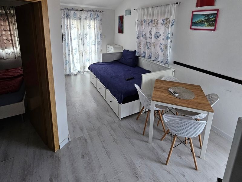 24000398-Ferienwohnung-4-Podgora-800x600-1