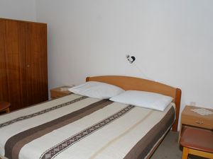 23926089-Ferienwohnung-5-Podgora-300x225-3