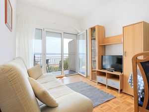 23933837-Ferienwohnung-4-Podgora-300x225-1