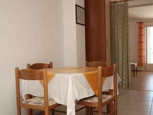 23929552-Ferienwohnung-6-Podgora-300x225-3