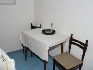 23926086-Ferienwohnung-3-Podgora-300x225-1