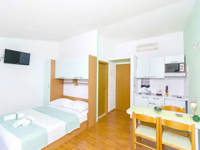 Ferienwohnung für 3 Personen (20 m²) in Podgora 5/10