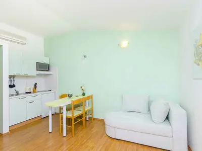 Ferienwohnung für 3 Personen (20 m²) in Podgora 6/10