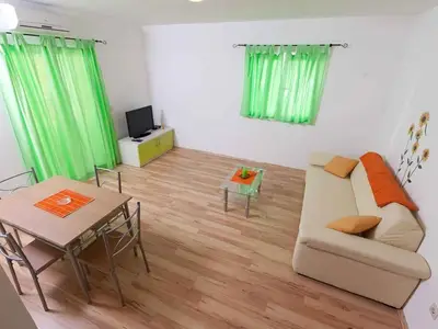 Ferienwohnung für 4 Personen (60 m²) in Podgora 4/10