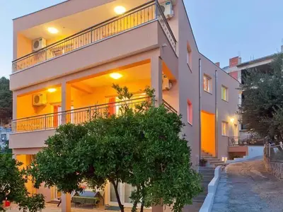 Ferienwohnung für 3 Personen (50 m²) in Podgora 1/10