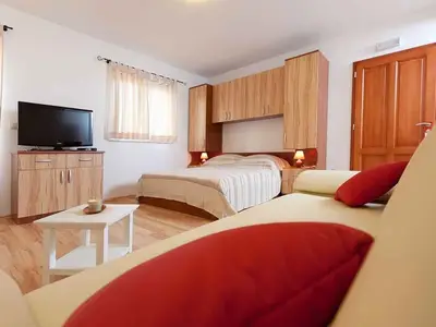 Ferienwohnung für 3 Personen (50 m²) in Podgora 5/10