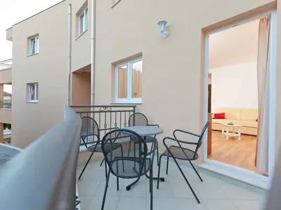 Ferienwohnung für 3 Personen (50 m²) in Podgora 9/10