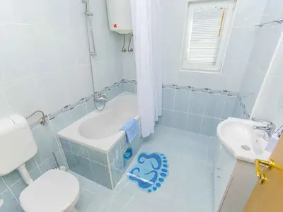 Ferienwohnung für 4 Personen (40 m²) in Podgora 9/10