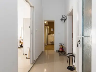 PoolOfHouse