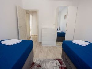 23496940-Ferienwohnung-6-Podstrana-300x225-2