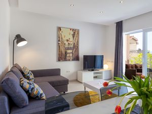 21700487-Ferienwohnung-4-Podstrana-300x225-5