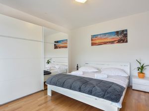 23742603-Ferienwohnung-6-Podstrana-300x225-2