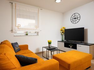 23995445-Ferienwohnung-4-Podstrana-300x225-1