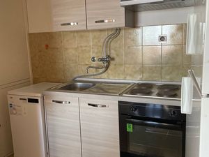 23932125-Ferienwohnung-4-Podstrana-300x225-4