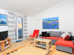 23932126-Ferienwohnung-4-Podstrana-300x225-1