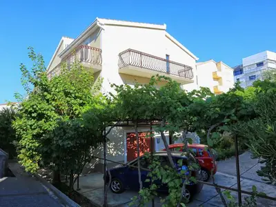 Ferienwohnung für 8 Personen in Podstrana 1/10
