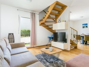 23996407-Ferienwohnung-4-Podstrana-300x225-2