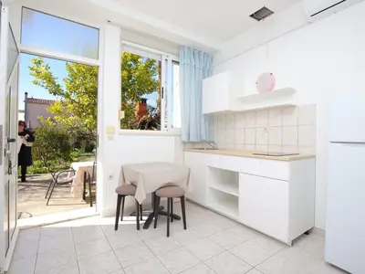 Ferienwohnung für 3 Personen in Podstrana 10/10