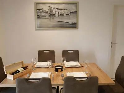 DiningRoom