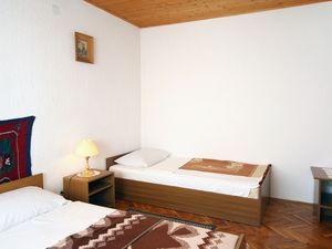 23928327-Ferienwohnung-7-Poljanak-300x225-5