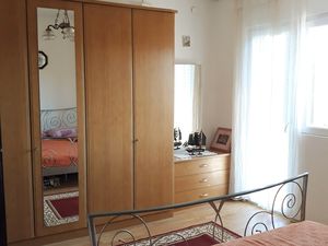 23931550-Ferienwohnung-5-Poljica-300x225-4