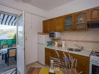 Ferienwohnung für 4 Personen (40 m²) in Poljica 7/10