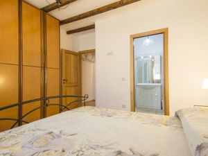 23851518-Ferienwohnung-7-Pomarance-300x225-1