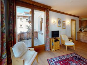 23324427-Ferienwohnung-4-Pontresina-300x225-0