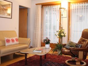 23671609-Ferienwohnung-3-Pontresina-300x225-1