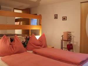 23671609-Ferienwohnung-3-Pontresina-300x225-3