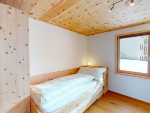 23892472-Ferienwohnung-2-Pontresina-300x225-3