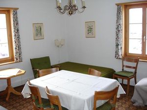 23671640-Ferienwohnung-6-Pontresina-300x225-3