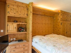 23522150-Ferienwohnung-2-Pontresina-300x225-5