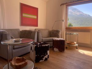 23512590-Ferienwohnung-4-Pontresina-300x225-2