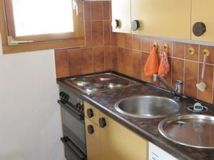 23554543-Ferienwohnung-4-Pontresina-300x225-3